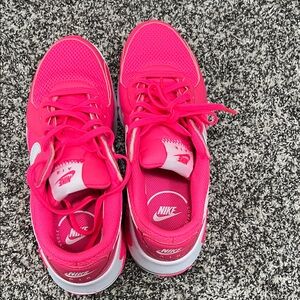 Nike Women's Bright Pink Sneakers